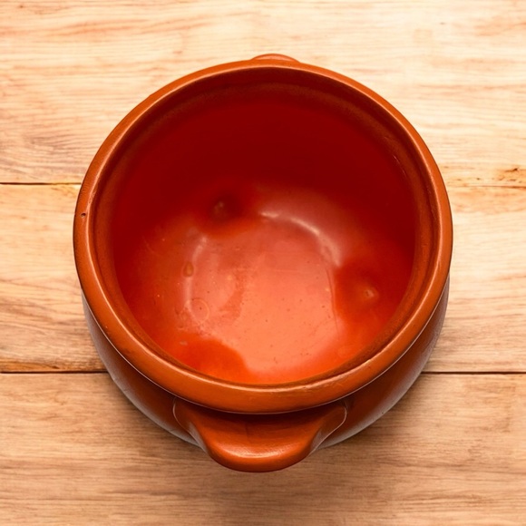 Decorative orange planter / pot. - Picture 6 of 7